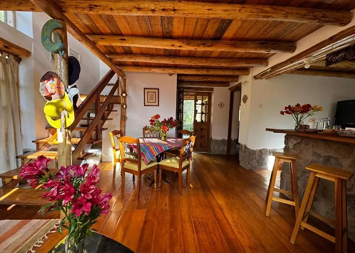 Lodge Casa Nuestra - With Private Bathroom In Shared House *